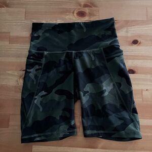 Old Navy Biker Shorts, Small